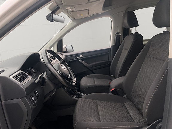 Volkswagen Caddy Maxi 15 of 24