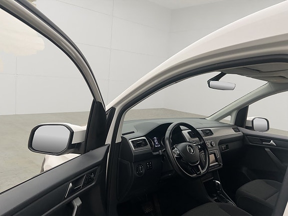 Volkswagen Caddy Maxi 14 of 24