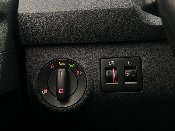 Volkswagen Caddy Maxi 16 of 24