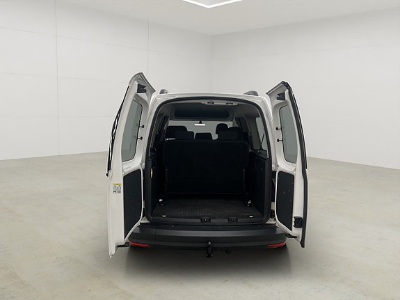 Volkswagen Caddy Maxi 13 of 24