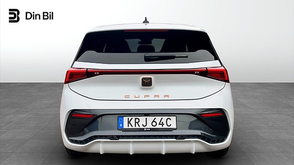 Cupra Born 5 of 12