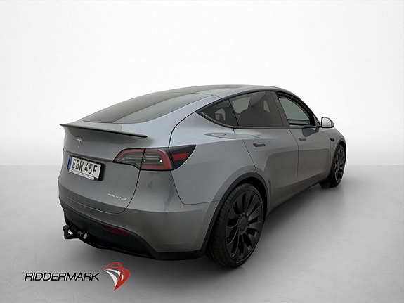 Tesla Model Y 9 of 30