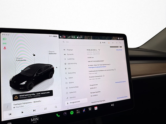Tesla Model Y 20 of 30