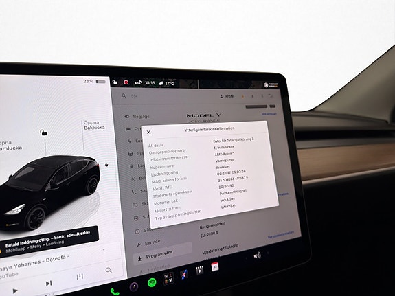 Tesla Model Y 23 of 30