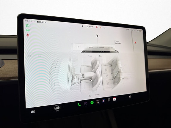 Tesla Model Y 22 of 30