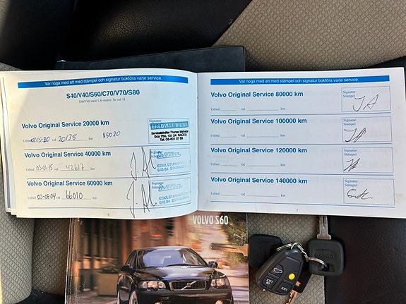 Volvo S60 7 of 9