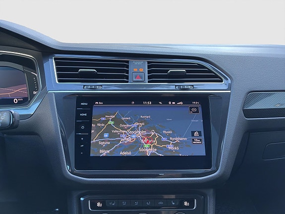 Volkswagen Tiguan Allspace 16 of 25
