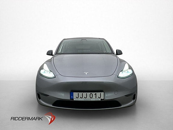 Tesla Model Y 3 of 30