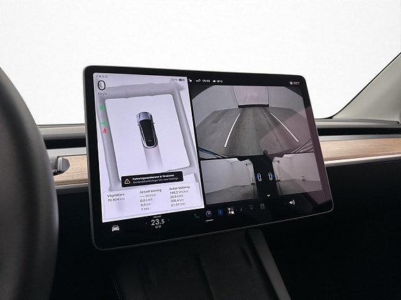 Tesla Model Y 19 of 30