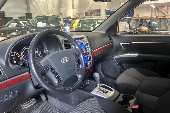 Hyundai Santa Fe 9 of 19