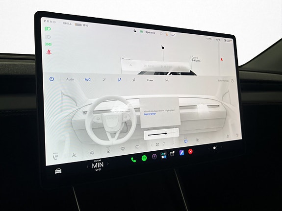 Tesla Model Y 19 of 30