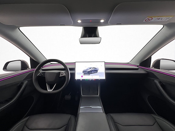 Tesla Model Y 14 of 30