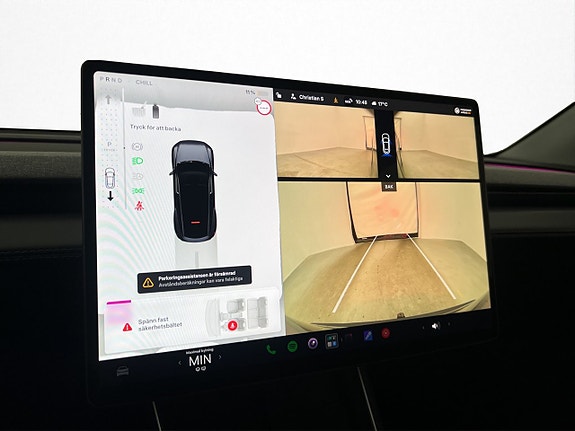 Tesla Model Y 15 of 30