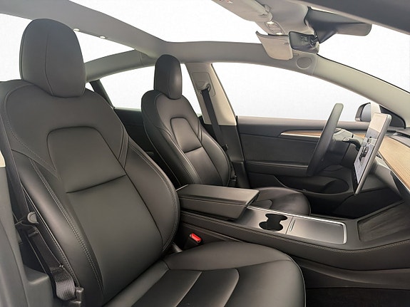 Tesla Model 3 25 of 30