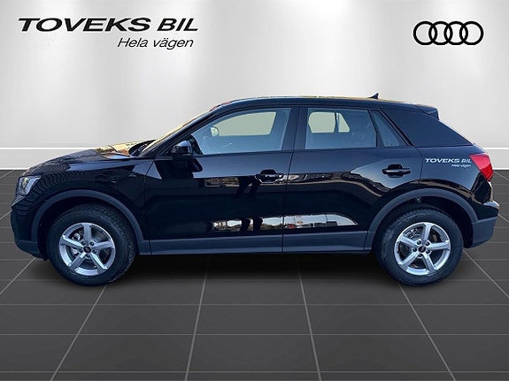 Audi Q2 2 of 9