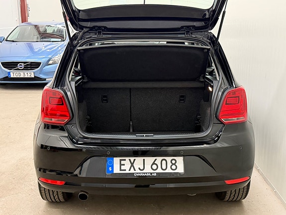 Volkswagen Polo 8 of 24