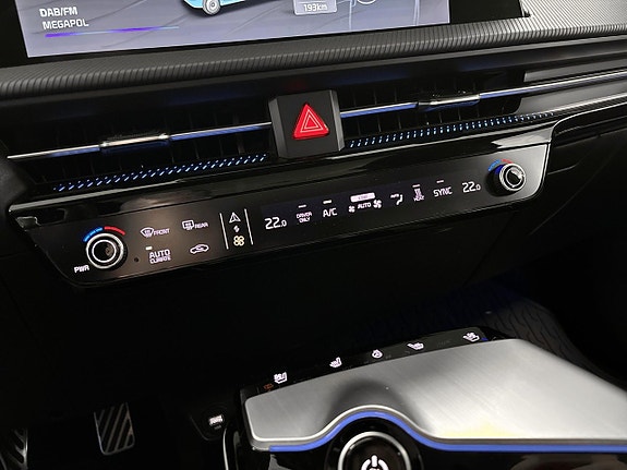 Kia EV6 14 of 15