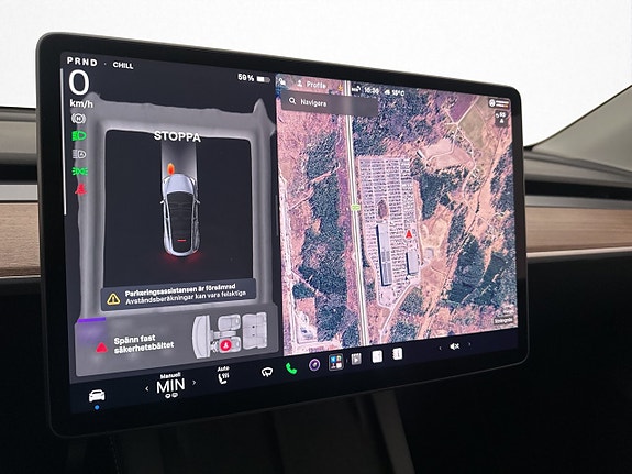 Tesla Model Y 22 of 30