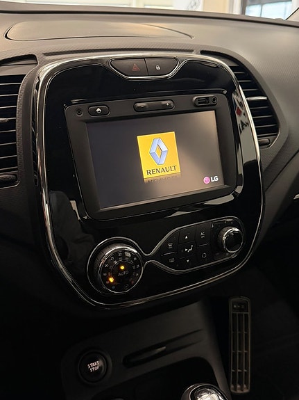 Renault Captur 7 of 16