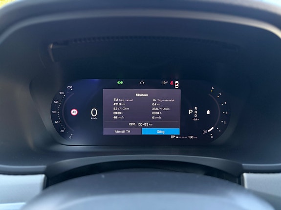 Volvo V90 Cross Country 14 of 23