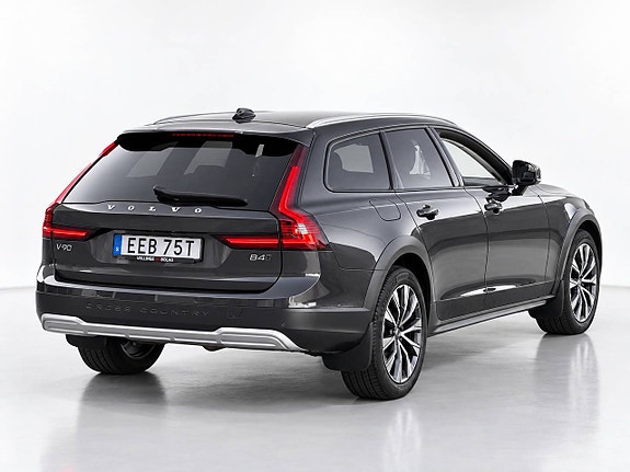 Volvo V90 Cross Country 5 of 23