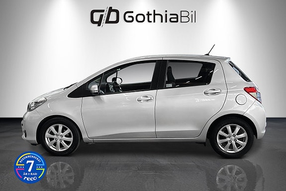 Toyota Yaris 7 of 13