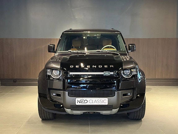 Land Rover Defender 90 3 of 24