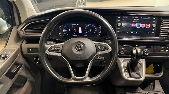 Volkswagen Transporter 11 of 16
