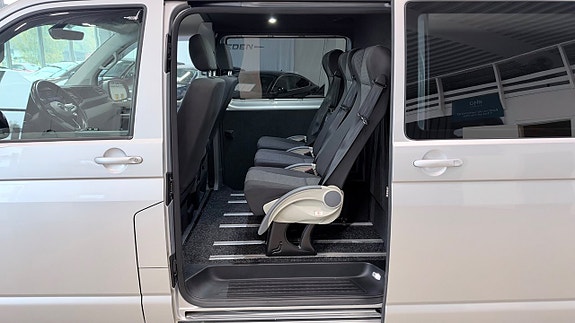 Volkswagen Transporter 6 of 16