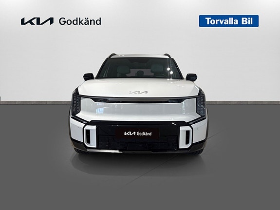Kia EV9 2 of 12