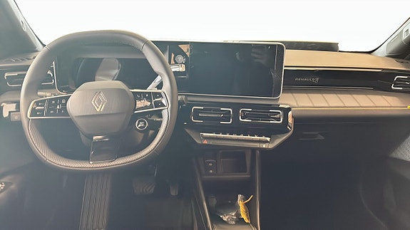Renault 4 E-Tech 4 of 12