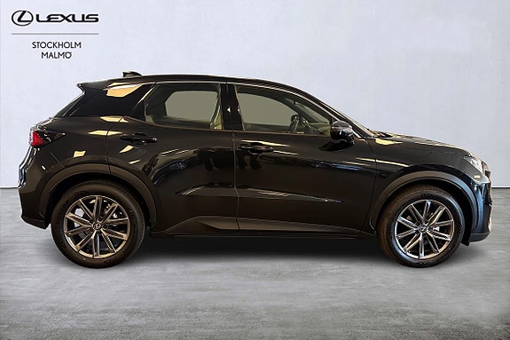 Lexus LBX 5 of 22