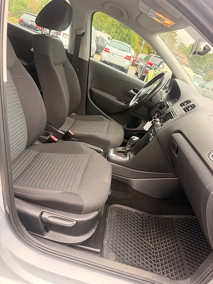 Volkswagen Polo 16 of 18