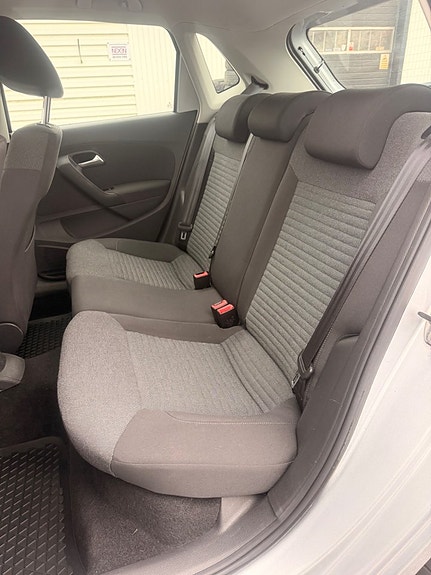 Volkswagen Polo 15 of 18