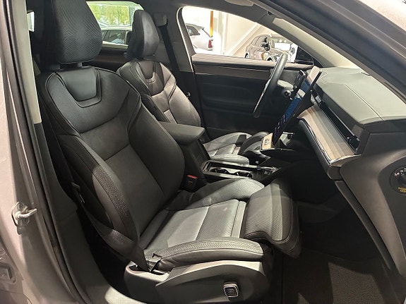 Volvo ES90 9 of 21