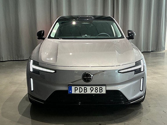 Volvo ES90 3 of 21