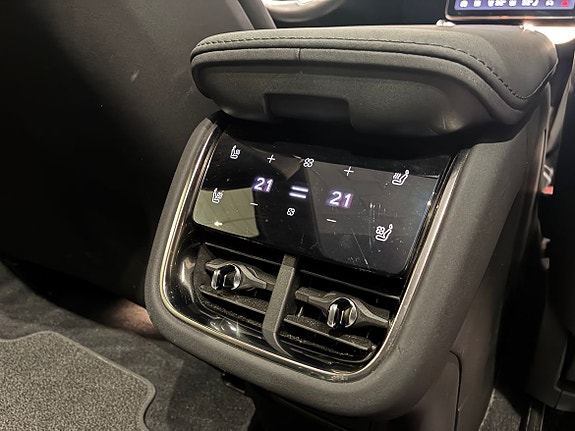 Volvo ES90 16 of 21