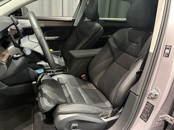 Volvo ES90 8 of 21
