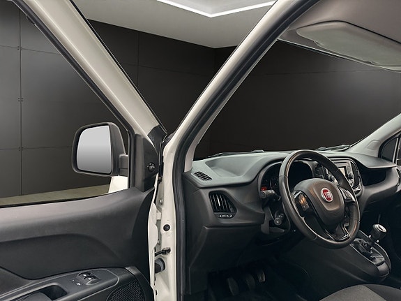 Fiat Doblo 10 of 21