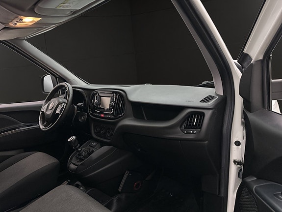 Fiat Doblo 19 of 21
