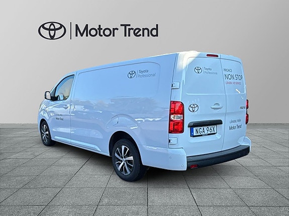 Toyota Proace 2 of 15