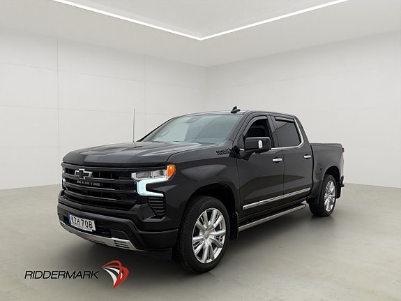 Chevrolet Silverado EV 3 of 30