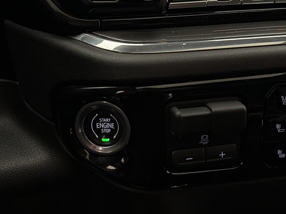 Chevrolet Silverado EV 29 of 30