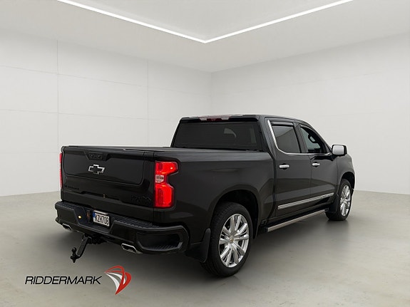 Chevrolet Silverado EV 9 of 30