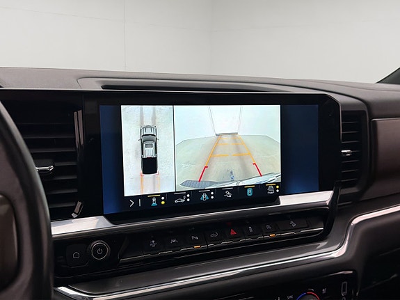 Chevrolet Silverado EV 27 of 30