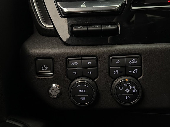 Chevrolet Silverado EV 22 of 30