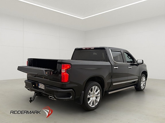 Chevrolet Silverado EV 11 of 30