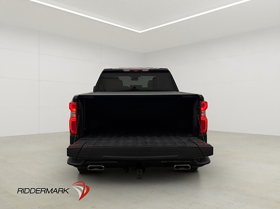 Chevrolet Silverado EV 10 of 30