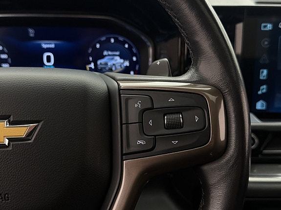 Chevrolet Silverado EV 25 of 30