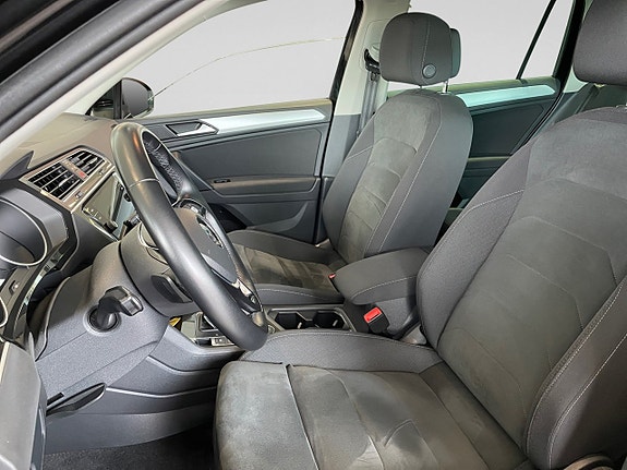 Volkswagen Tiguan 6 of 9